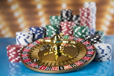 landslot88 platform interface showing football betting, live dealer tables, and slot games on mobile